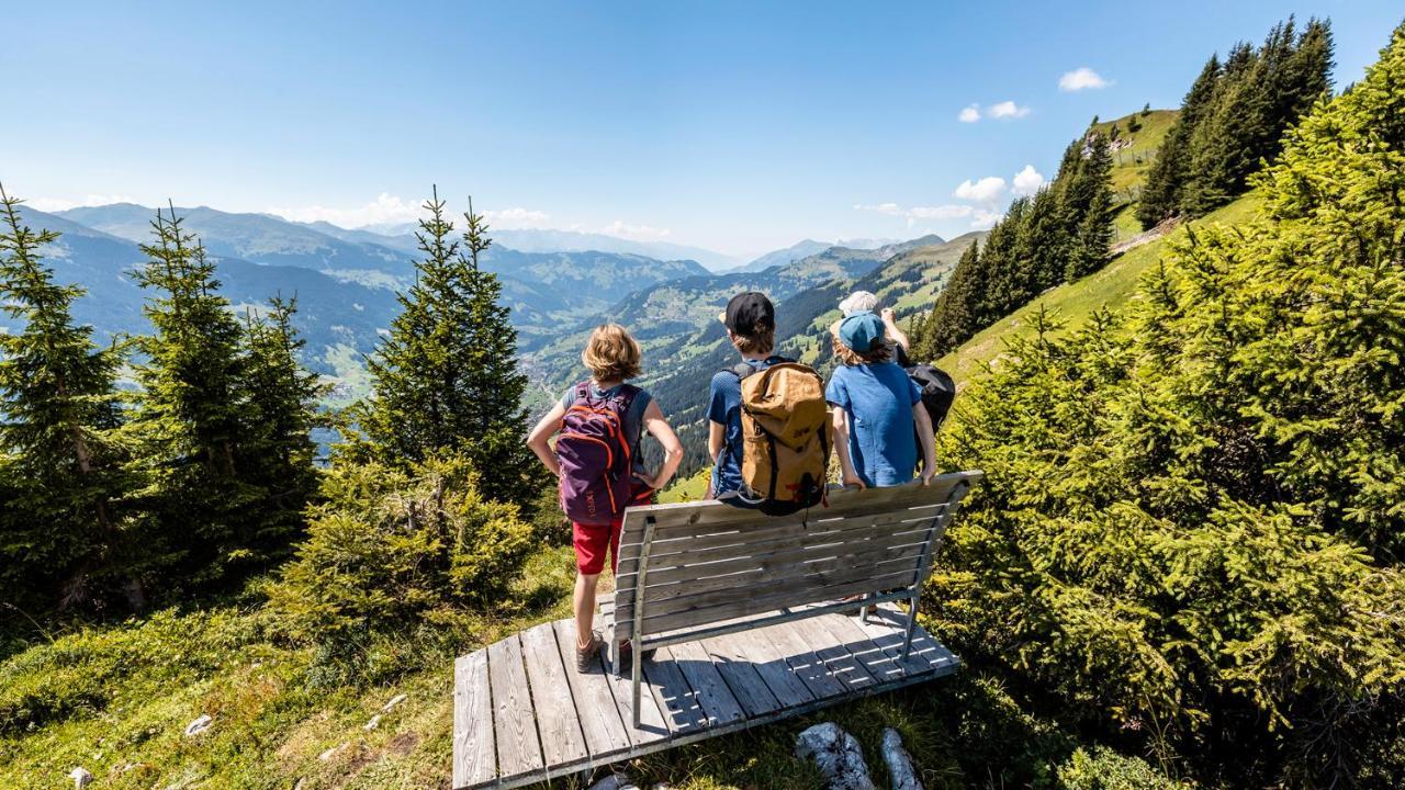 Hotel Alpina Klosters-Serneus Extérieur photo