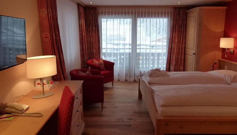 Hotel Alpina Klosters-Serneus Extérieur photo