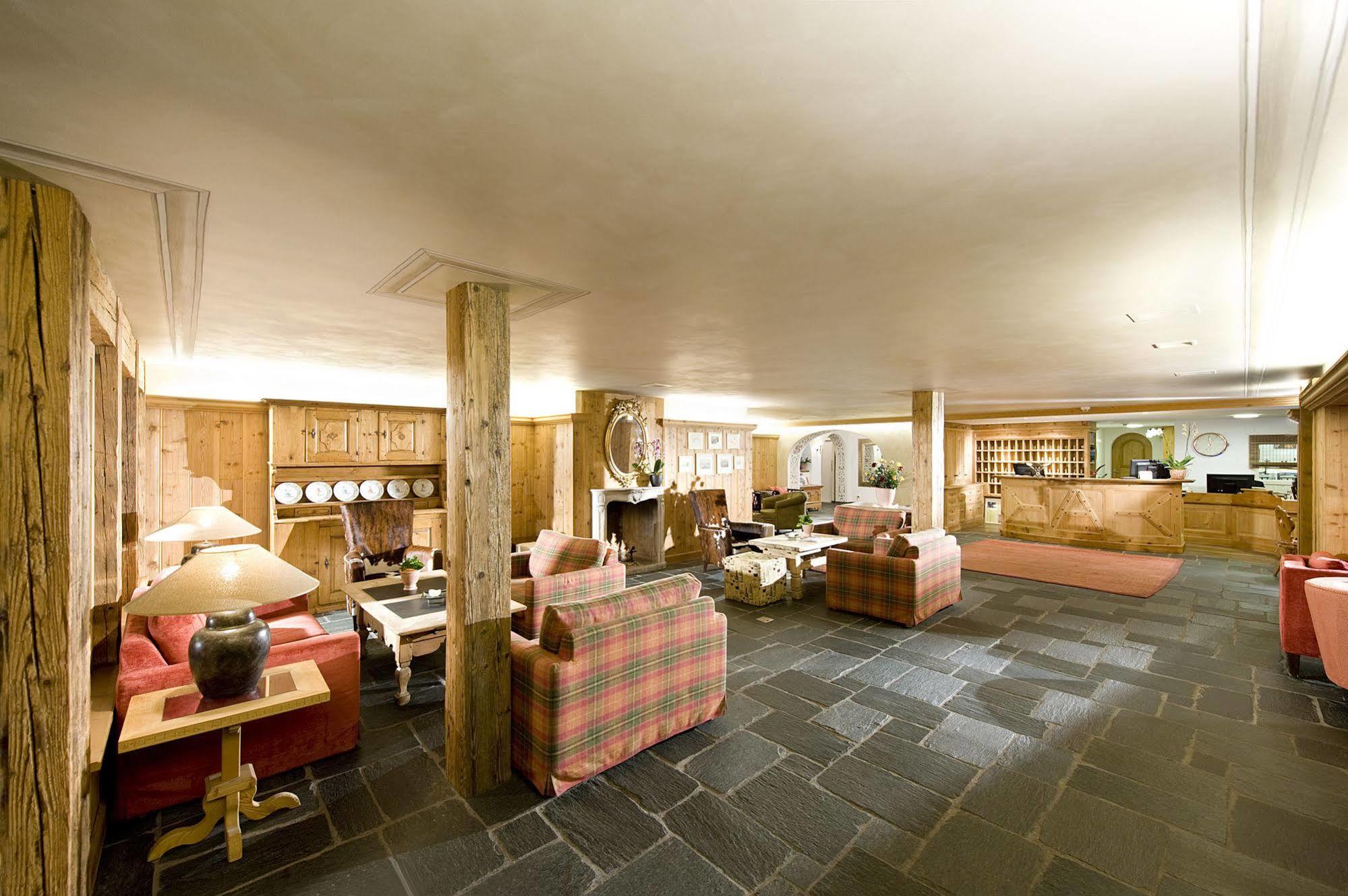 Hotel Alpina Klosters-Serneus Extérieur photo